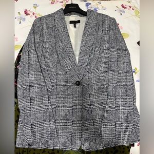 Escada blazer like brand new 🤩